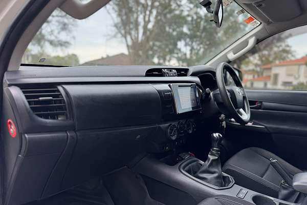 2019 Toyota Hilux SR GUN126R 4X4