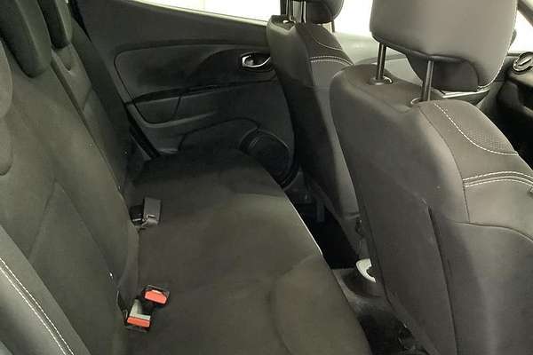 2016 Renault Clio Expression IV B98