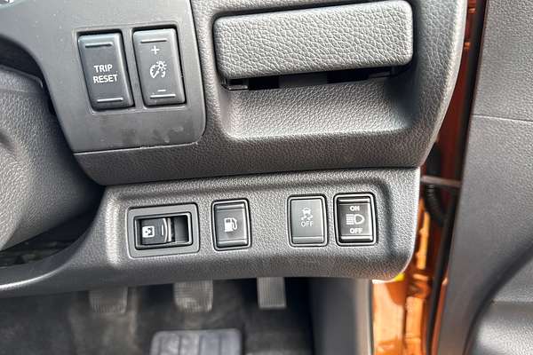 2015 Nissan Navara ST-X D23 4X4