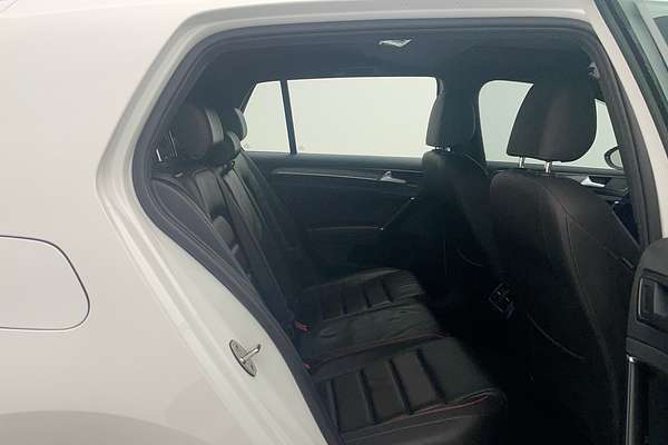 2017 Volkswagen Golf GTI 7.5