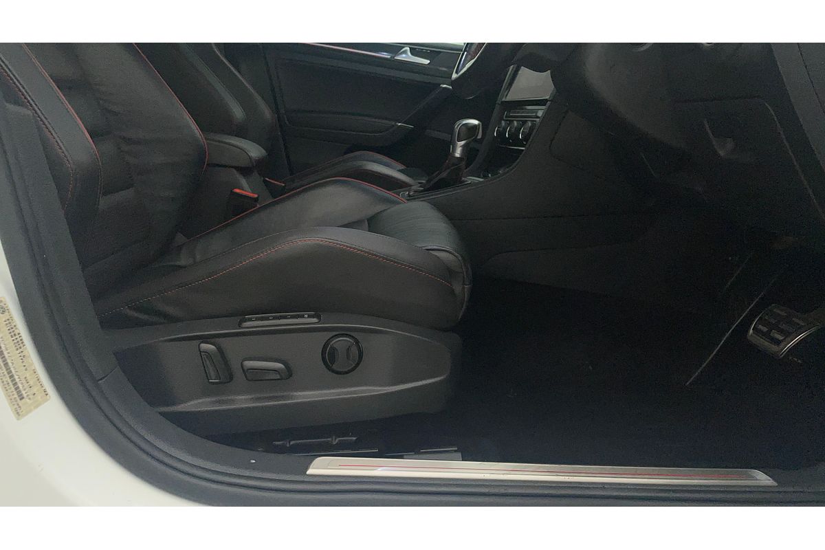 2017 Volkswagen Golf GTI 7.5