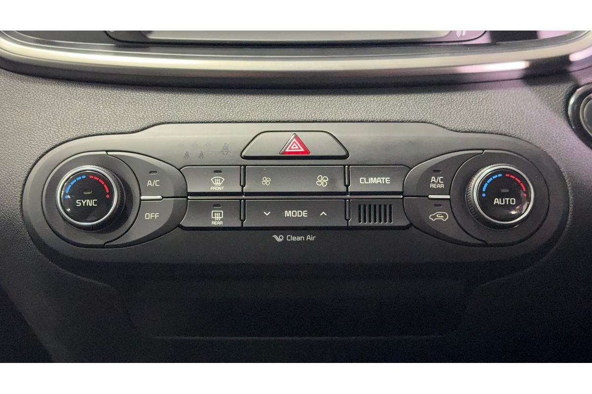 2015 Kia Sorento SLi UM