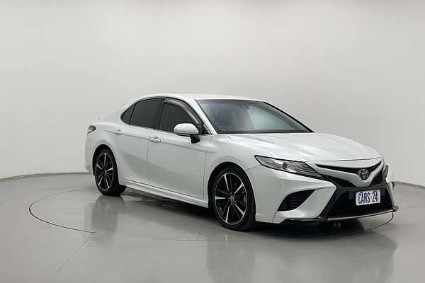 2018 Toyota Camry SX GSV70R