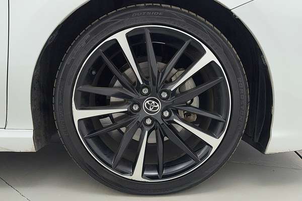 2018 Toyota Camry SX GSV70R