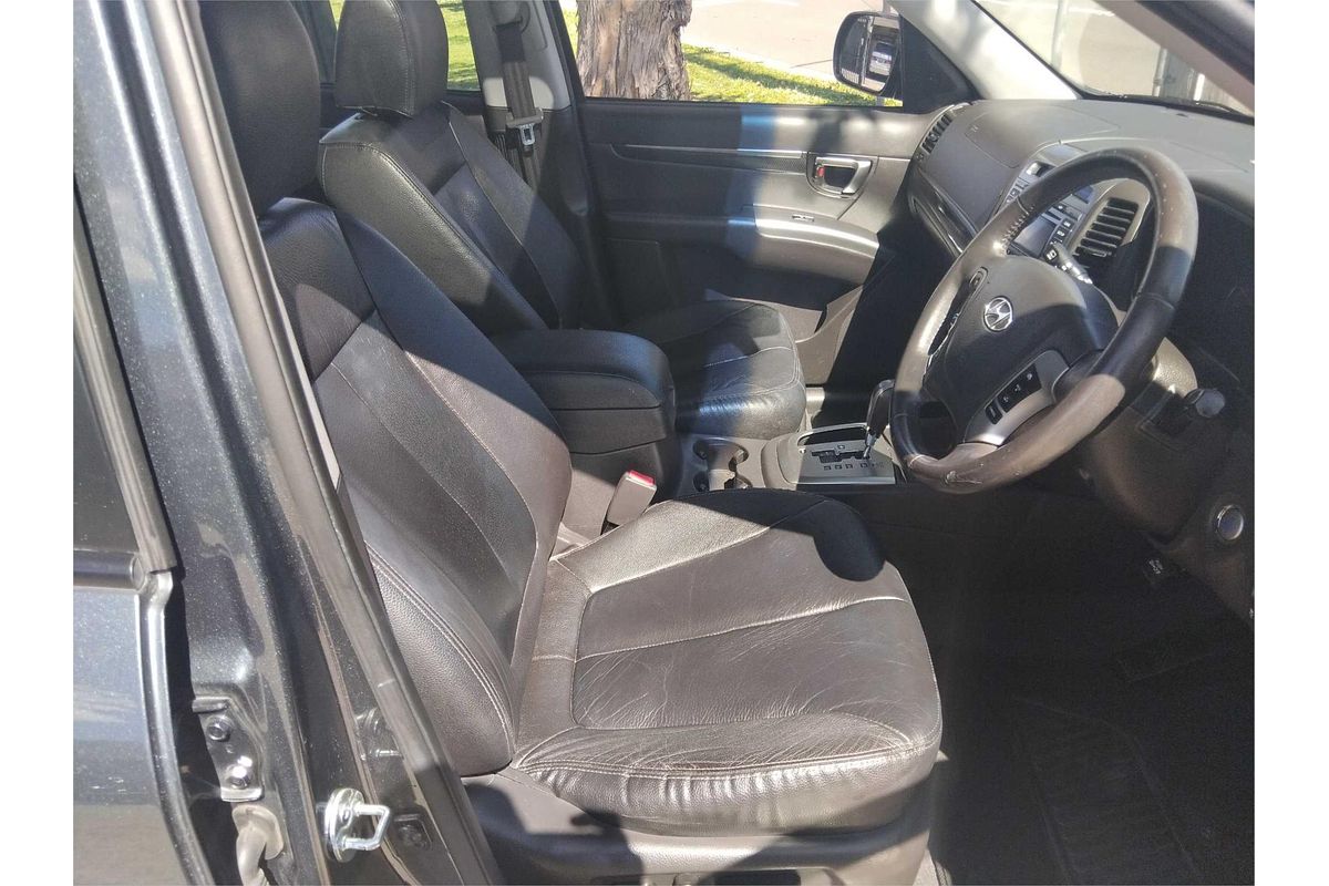 2011 Hyundai Santa Fe Highlander CM