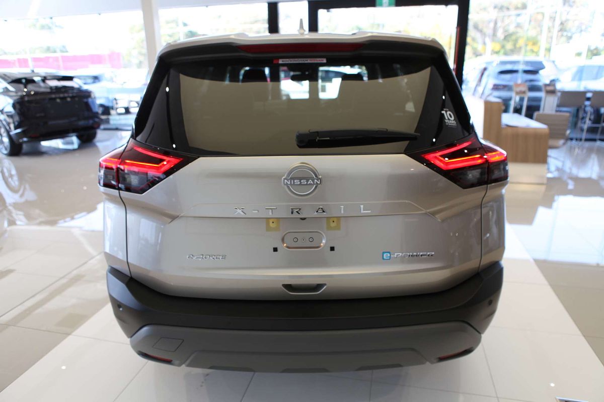 2025 Nissan X-TRAIL ST-L e-POWER T33