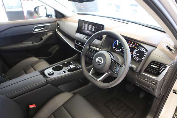 2025 Nissan X-TRAIL ST-L e-POWER T33