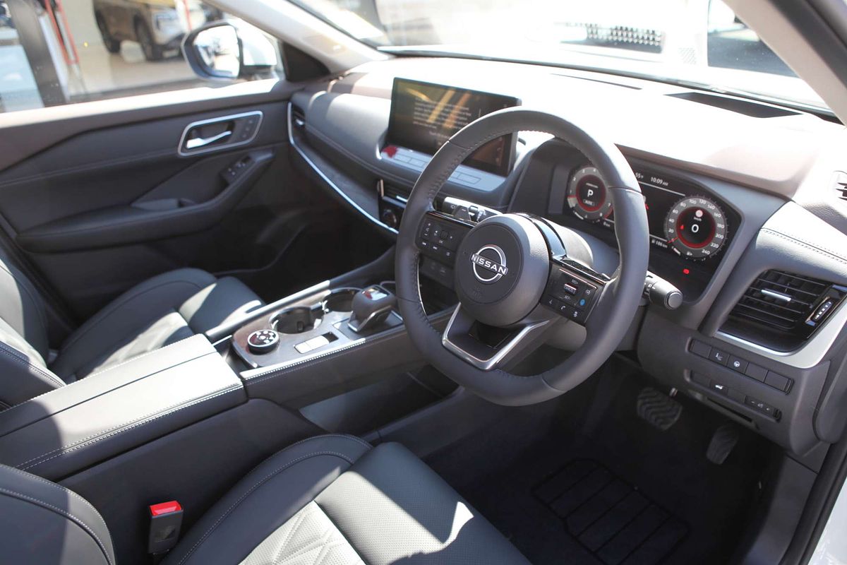 2025 Nissan X-TRAIL Ti-L T33