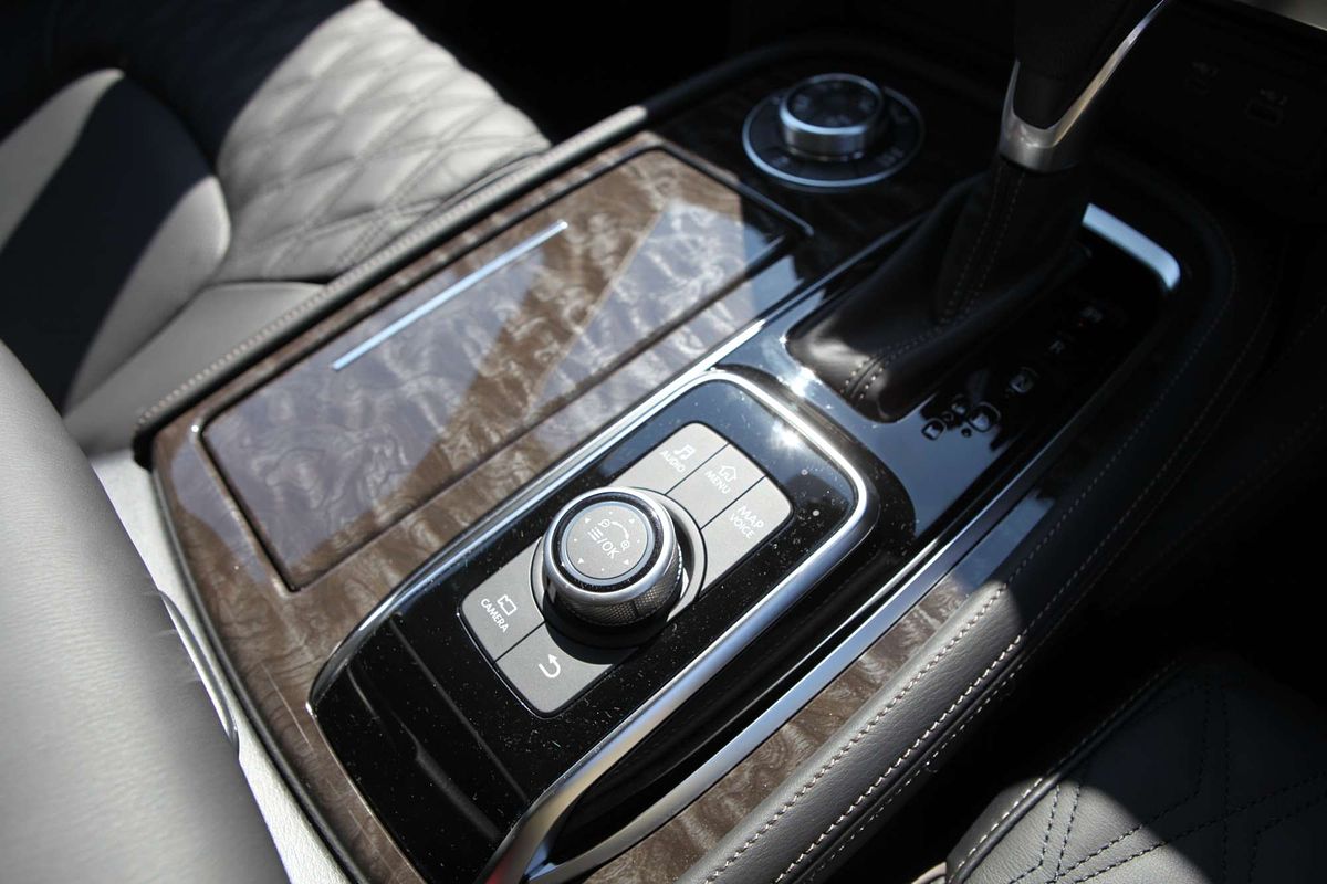 2025 Nissan Patrol Ti Y62