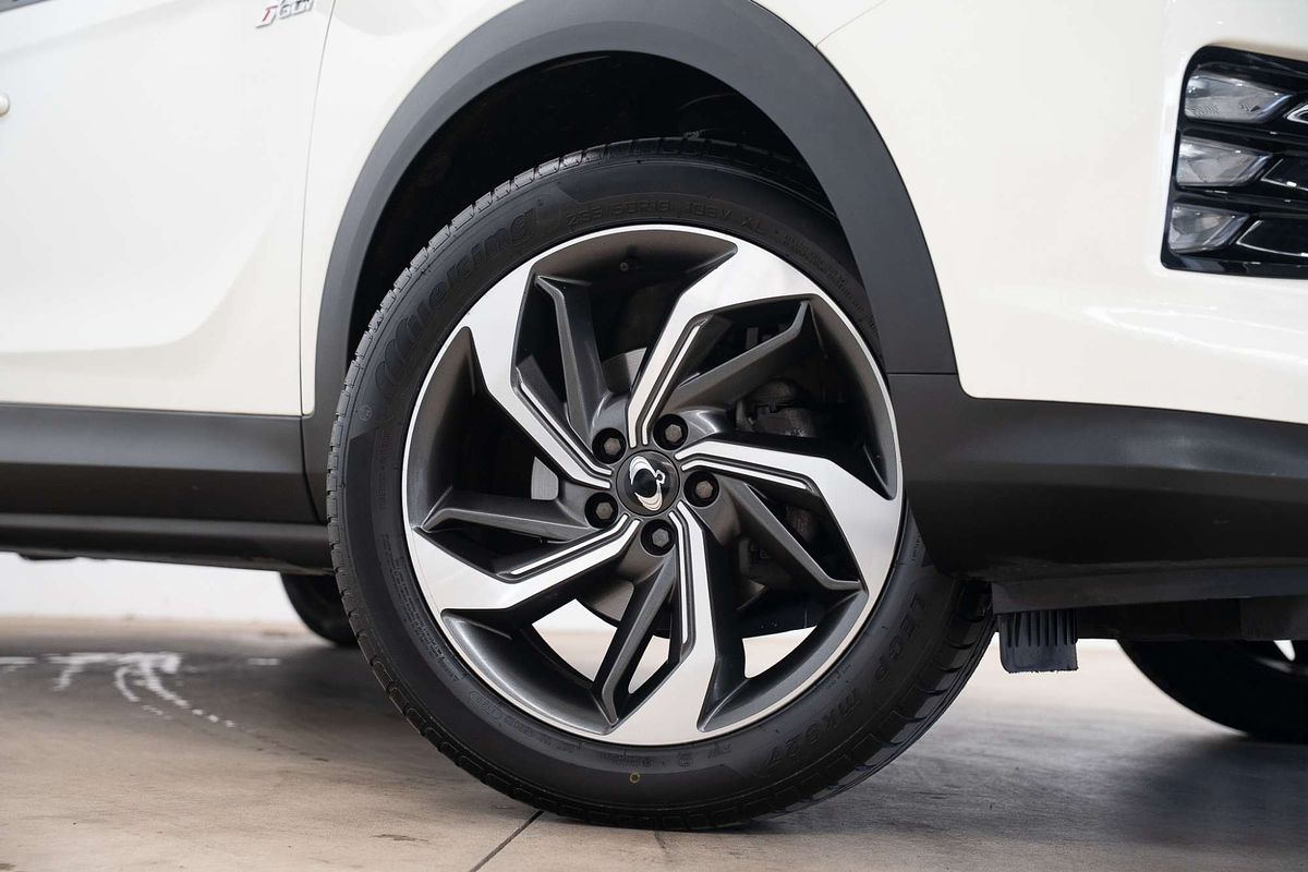 2020 SsangYong Korando Ultimate C300