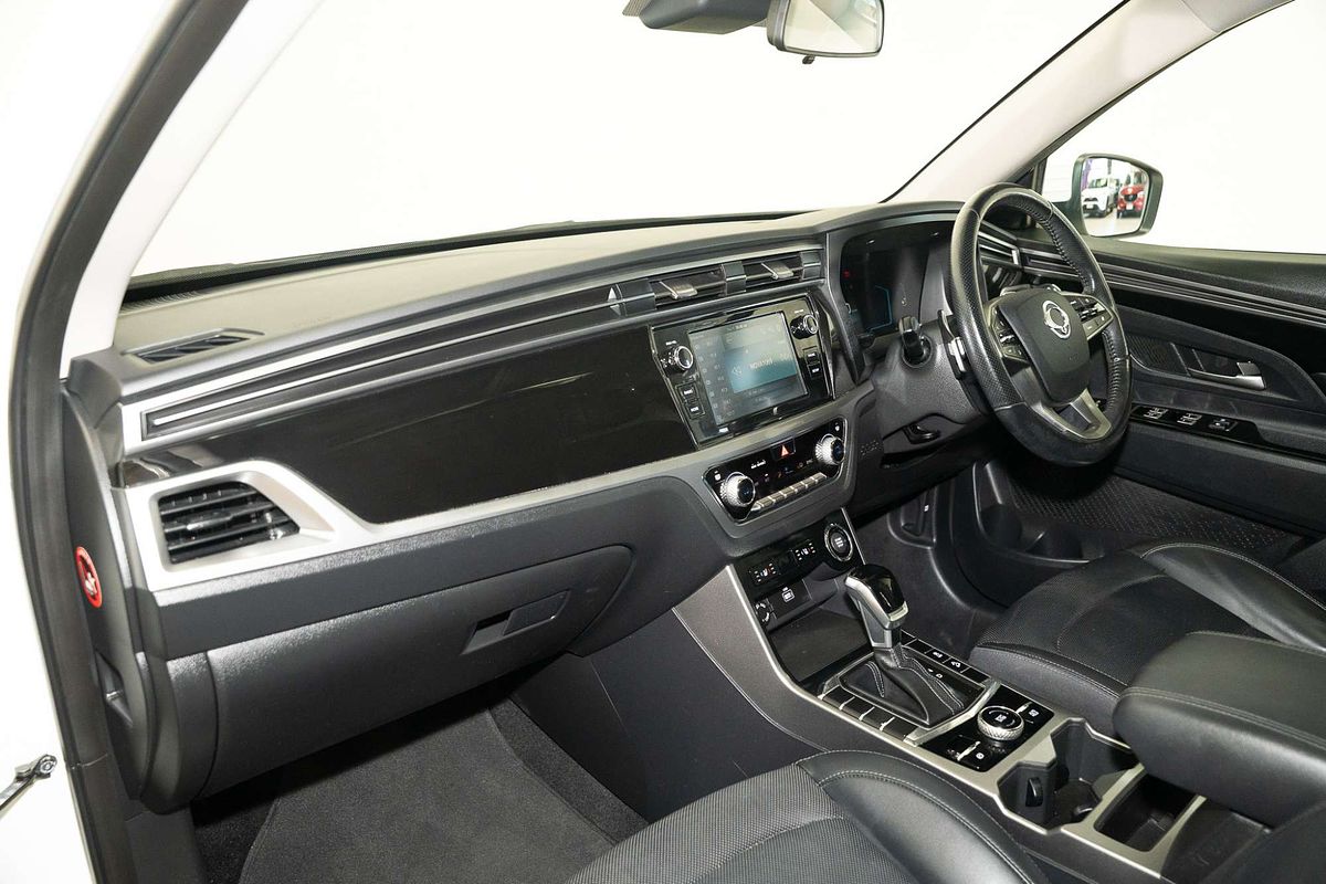 2020 SsangYong Korando Ultimate C300