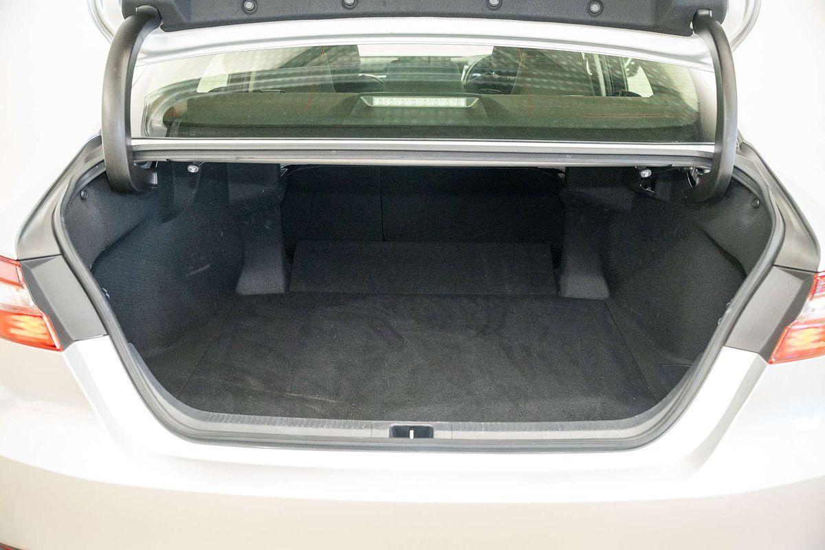 2024 Toyota Camry Ascent AXVH70R