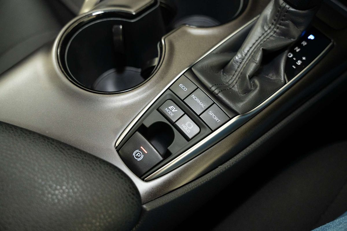 2024 Toyota Camry Ascent AXVH70R