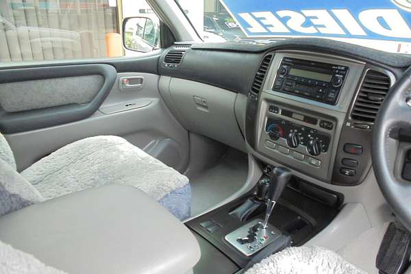 2003 Toyota Landcruiser GXL HDJ100R