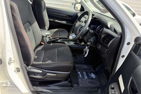 2020 Toyota Hilux SR GUN126R 4X4