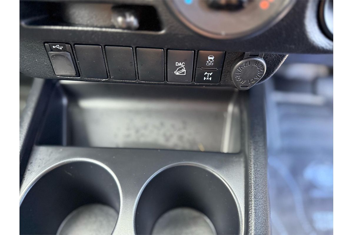 2020 Toyota Hilux SR GUN126R 4X4