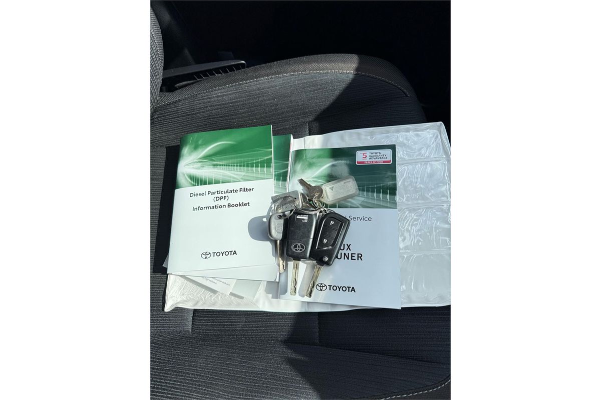 2020 Toyota Hilux SR GUN126R 4X4
