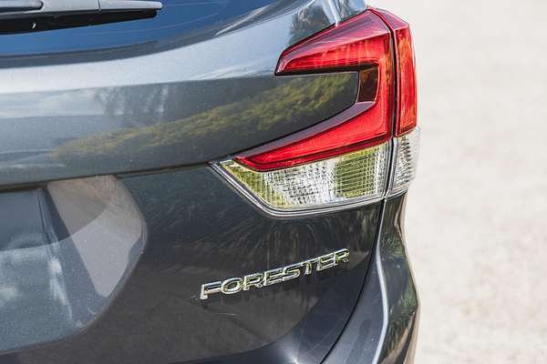 2023 Subaru Forester 2.5i S5