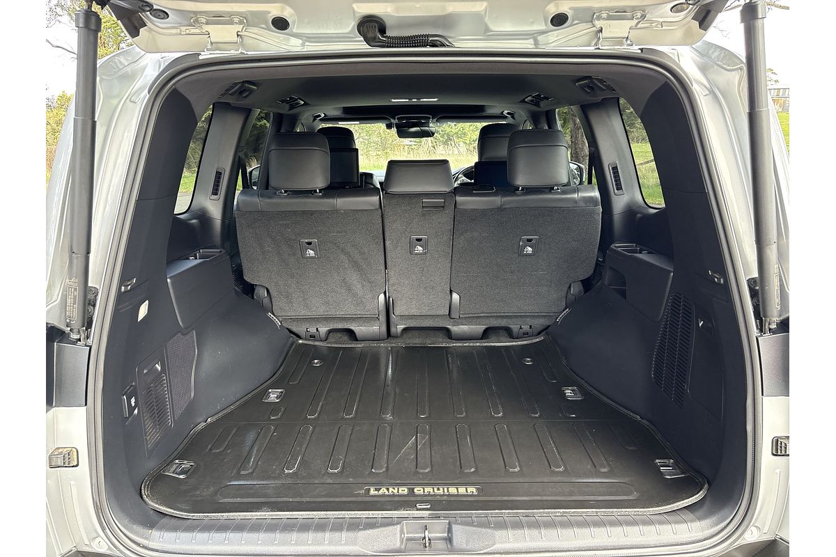 2023 Toyota Landcruiser Sahara ZX FJA300R