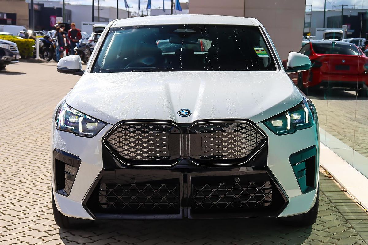 2024 BMW iX2 xDrive30 M Sport U10