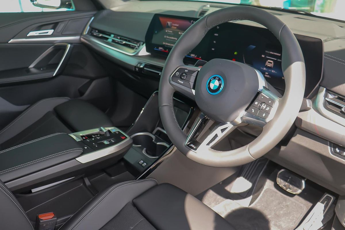 2024 BMW iX2 xDrive30 M Sport U10