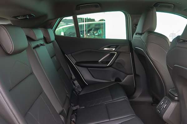 2024 BMW iX2 xDrive30 M Sport U10