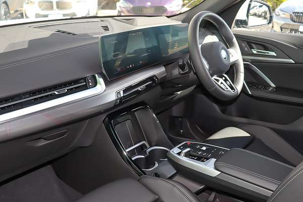 2024 BMW iX2 xDrive30 M Sport U10