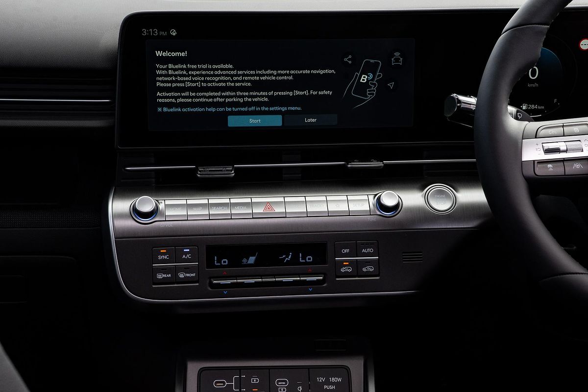 2025 Hyundai Kona Premium SX2.V3
