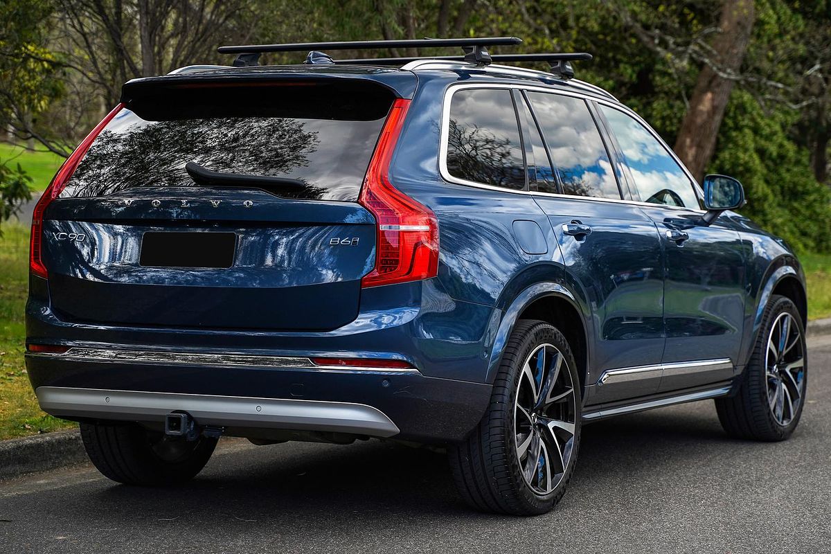 2022 Volvo XC90 B6 Inscription