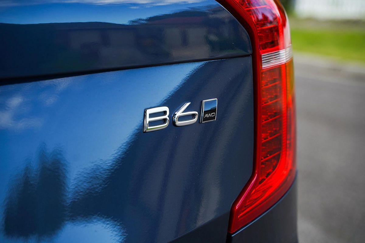 2022 Volvo XC90 B6 Inscription