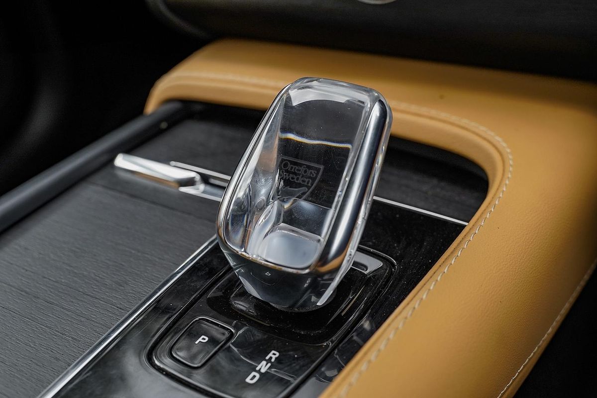 2022 Volvo XC90 B6 Inscription