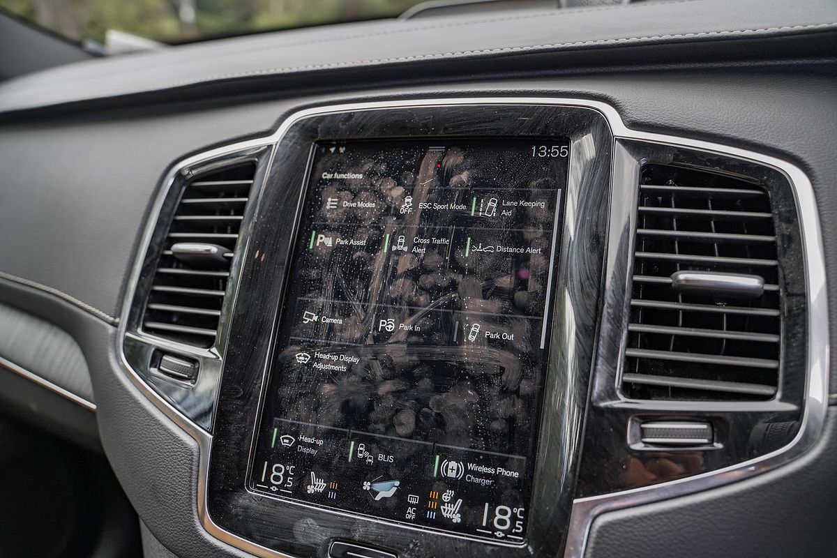2022 Volvo XC90 B6 Inscription