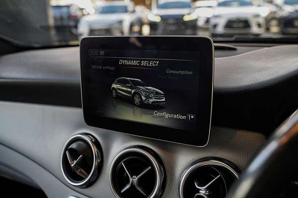 2017 Mercedes-Benz GLA-Class GLA250 X156