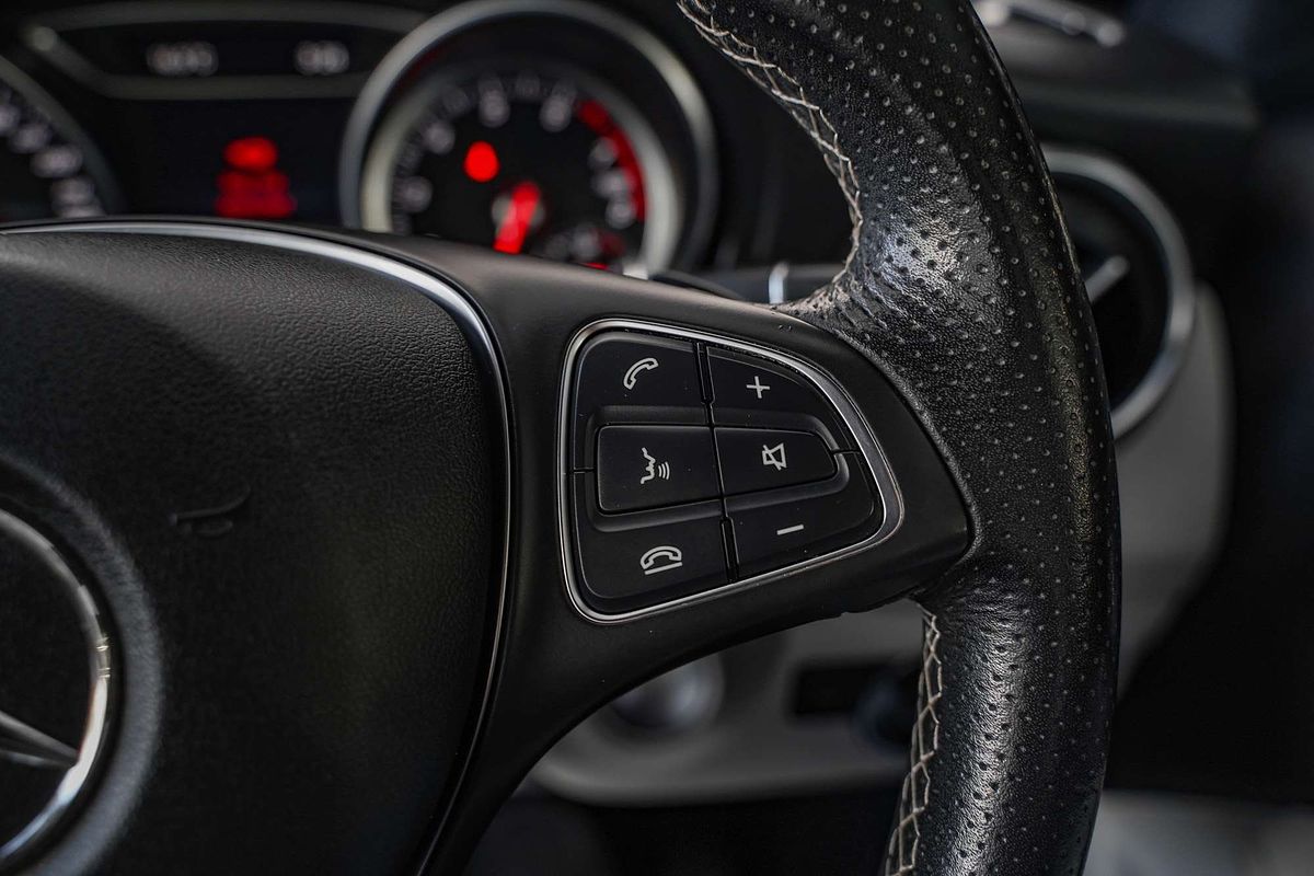 2017 Mercedes-Benz GLA-Class GLA250 X156