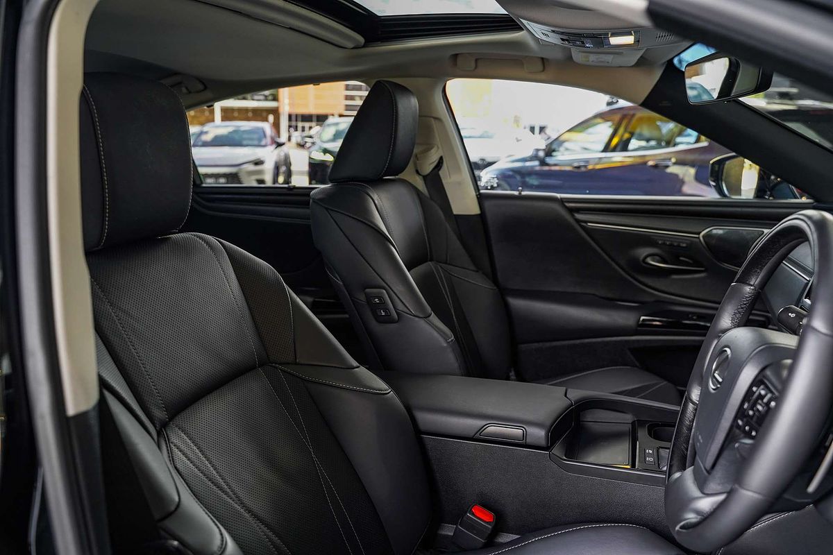 2023 Lexus ES ES300h Sports Luxury AXZH10R