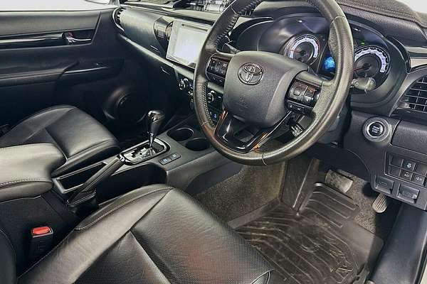 2020 Toyota Hilux Rugged X GUN126R 4X4