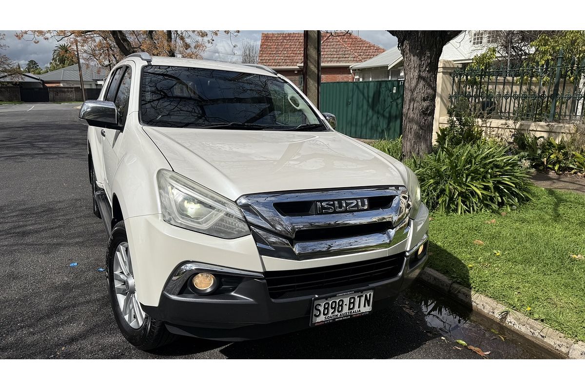 2016 Isuzu MU-X LS-T