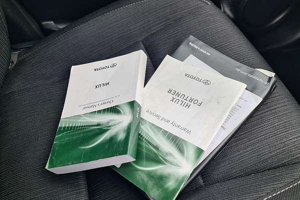 2021 Toyota Hilux SR GUN126R 4X4