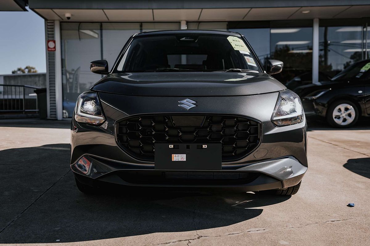 2025 Suzuki Swift Hybrid UZ