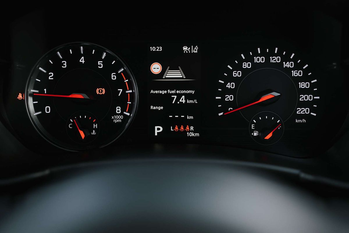 2025 Suzuki Swift Hybrid UZ