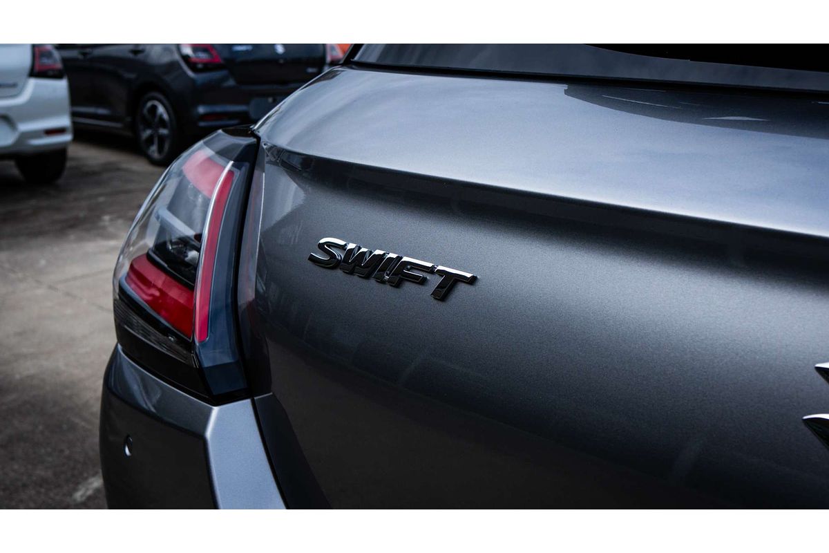 2025 Suzuki Swift Hybrid GLX UZ