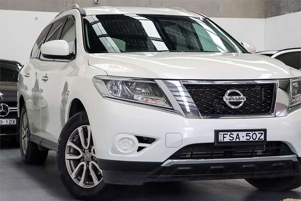 2015 Nissan Pathfinder ST R52