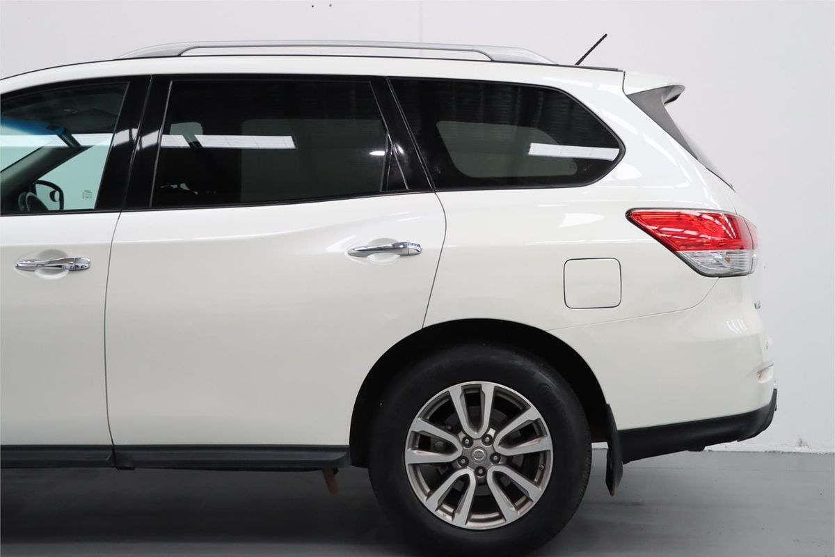 2015 Nissan Pathfinder ST R52