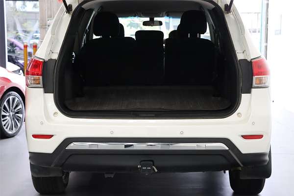 2015 Nissan Pathfinder ST R52