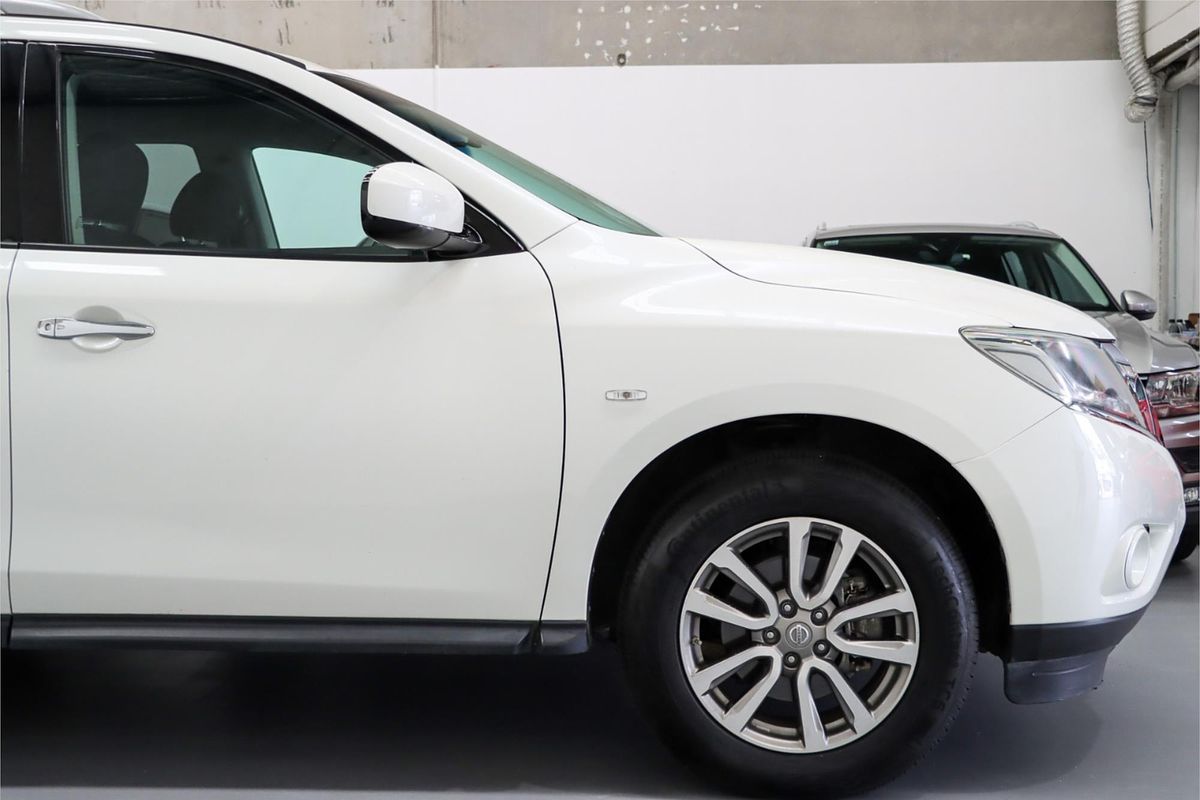 2015 Nissan Pathfinder ST R52