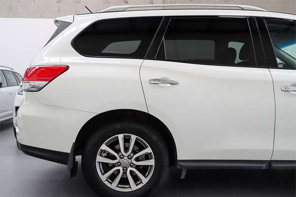 2015 Nissan Pathfinder ST R52