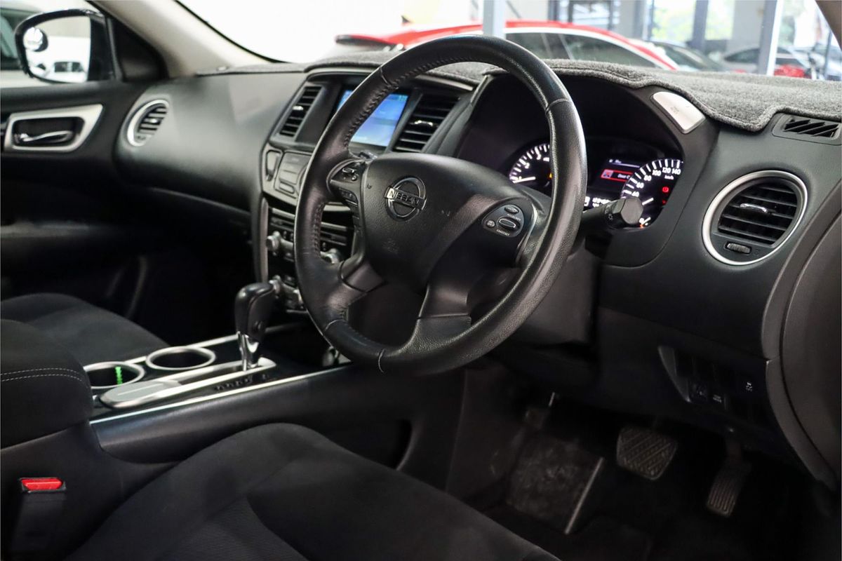 2015 Nissan Pathfinder ST R52