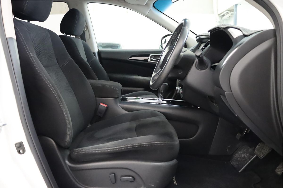 2015 Nissan Pathfinder ST R52