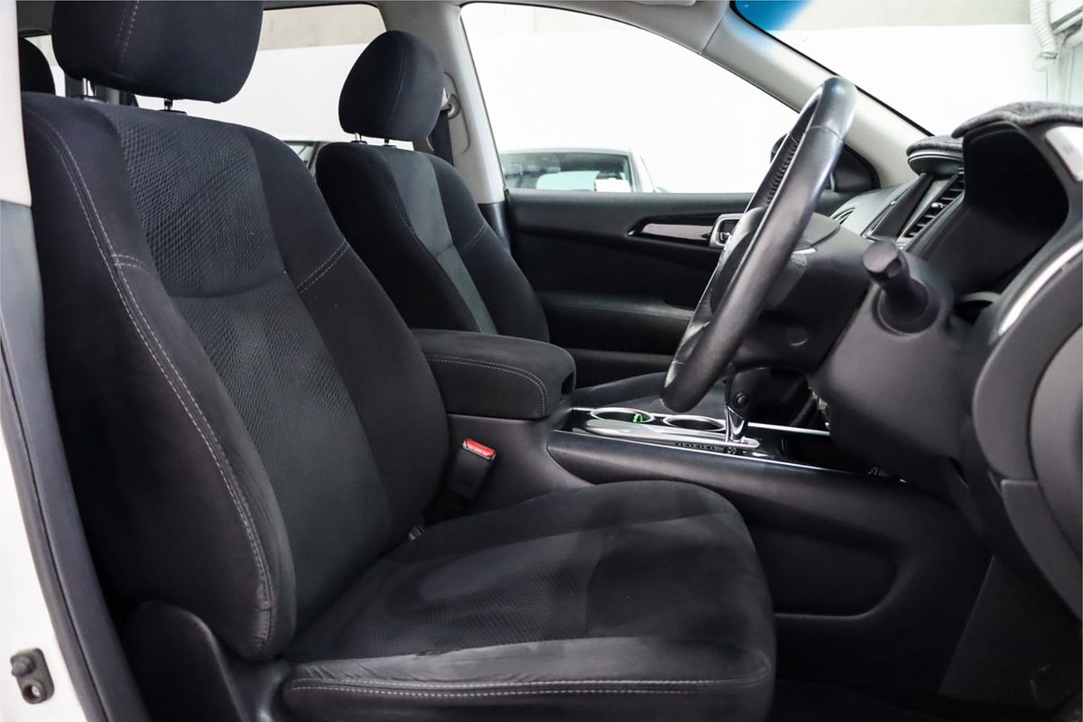 2015 Nissan Pathfinder ST R52