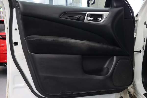 2015 Nissan Pathfinder ST R52